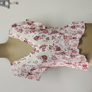 Eyeshadow Floral Blouse